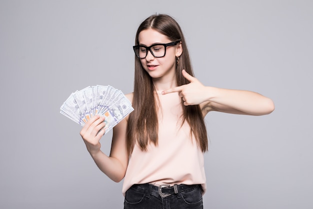 揭秘羊六合彩生肖的魅力：赢取大奖的秘密